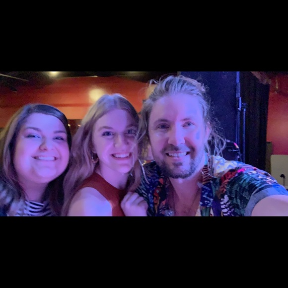 Meet your Posher, Ashlee - Picture 1 of 1